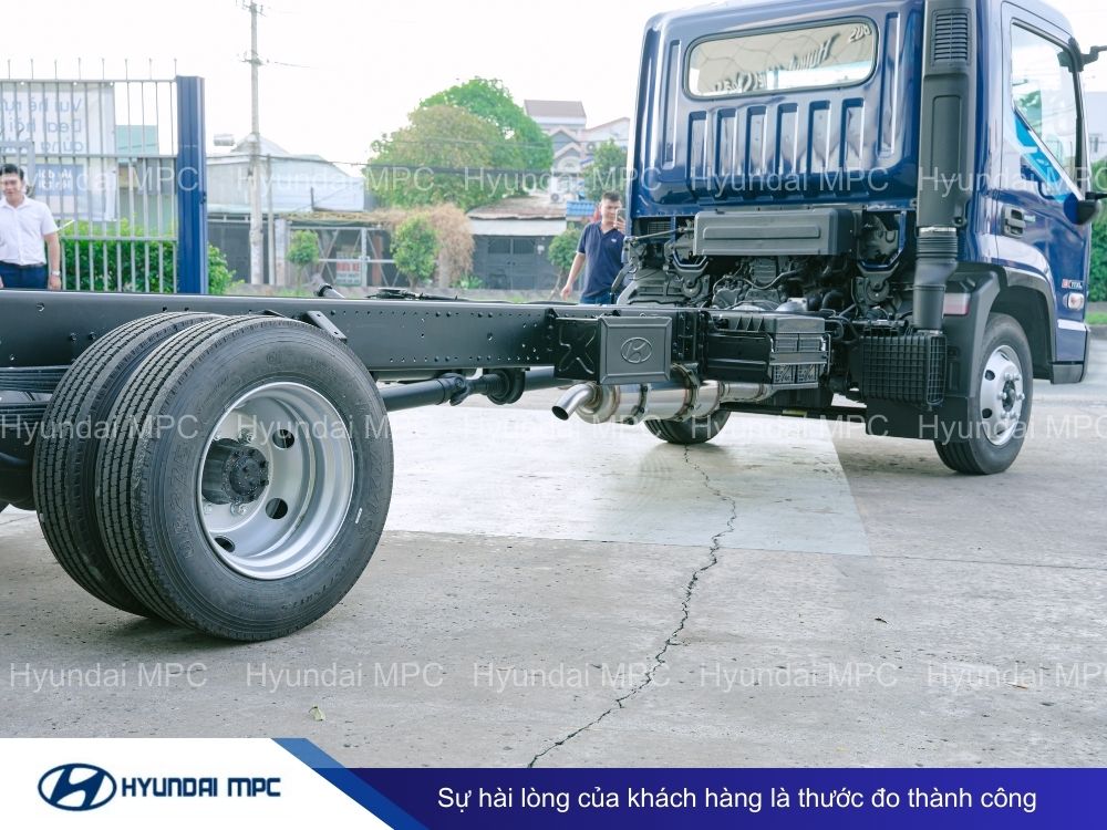 Xe tải Hyundai EX11XL Tải 7 Tấn mới nhất 2025