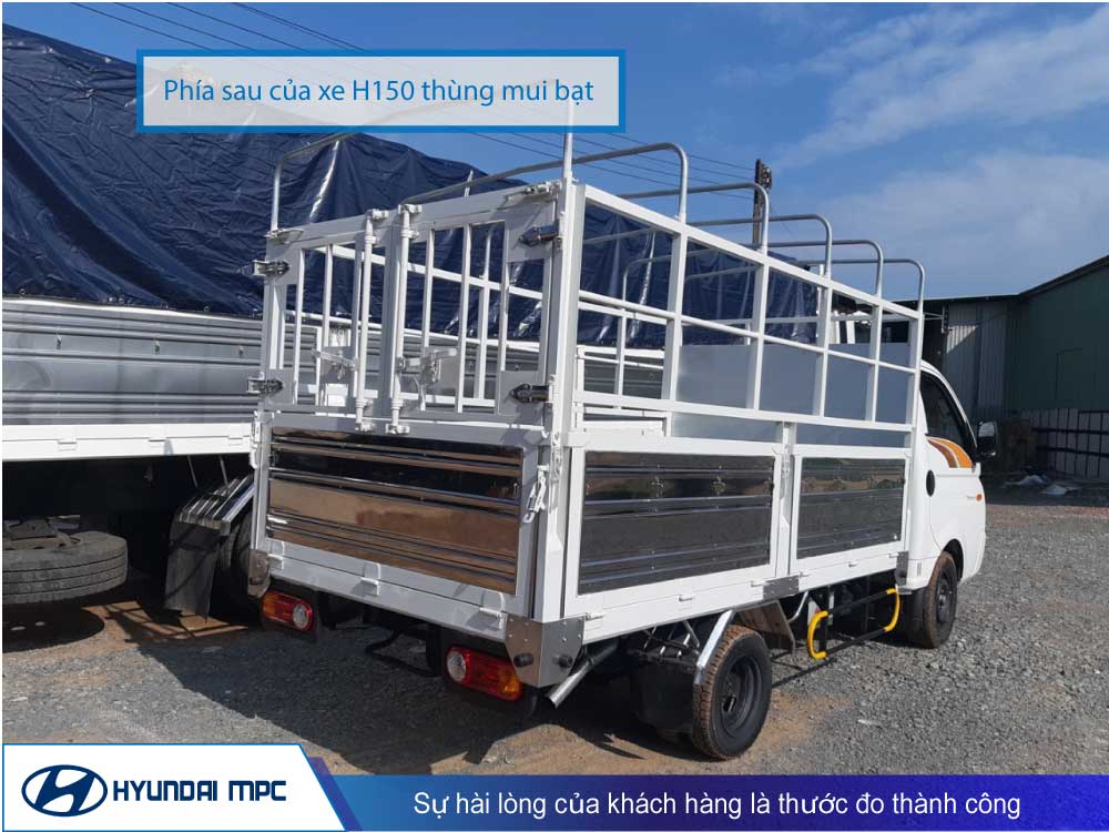 phia_sau_cua_xe_h150_mui_bat