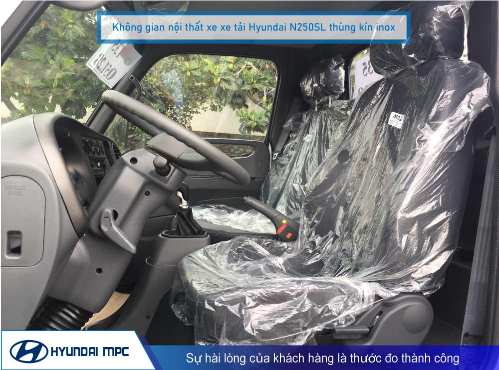 khong_gian_noi_that_xe_n250sl_thung kin