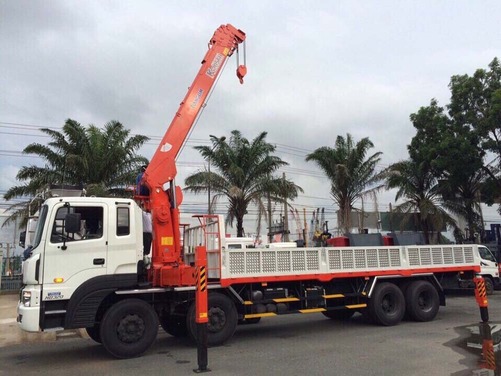 xe tải hyundai gắn cẩu kanglim 7 tấn